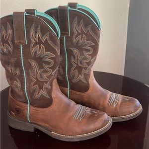 Ariat boots size 9